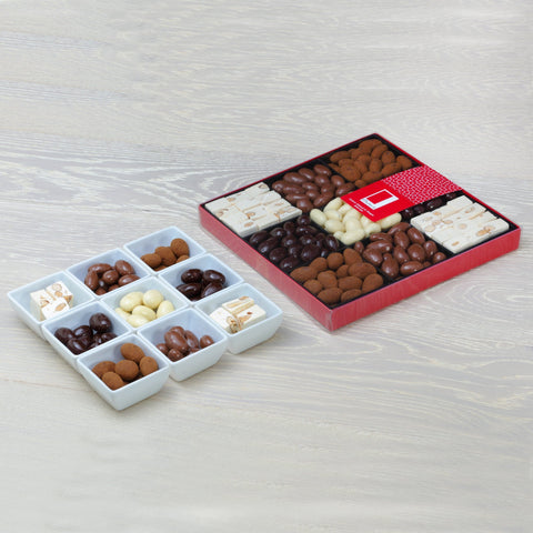 Assorted Chocolate Almonds and Nougat Luxury Selection, 990g